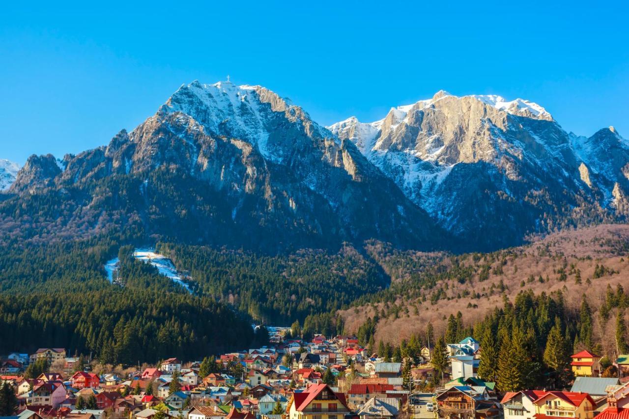 Suru Hotel & Restaurant Буштени Экстерьер фото